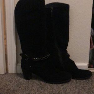 Heeled Black Velvet Boots